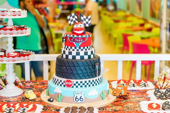 Festa do carros - Relâmpago MCQueen