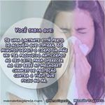 Uma prima minha teve bebê semana passada e ontem eu descobri que ela está gripada.
Aí eu falei para ela que pelo menos, através do leite materno, ela está vacinando o bebê dela contra essa gripe.
Acabei lembrando desse card e não tinha como não repostar.
#gripe #resfriado #amamentação