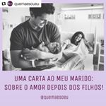 #Repost @quemaesoueu (@get_repost)
・・・
Eu não tenho tido tempo para você, não temos tido tempo para nós dois… muitas vezes não tenho tempo nem dizer que te amo, de te chamar de amor. E olha que não leva mais que uns segundos, mas é que o tempo anda me pregando peças ultimamente, ele corre tanto, que me esqueço que certas coisas não tomam tempo.
A vida não tem sido fácil depois que as crianças nasceram, os momentos a sós são cada vez mais escassos, a última viagem então, éramos recém casados. O romance anda esquecido, mas a parceria não! Ambos nos transformamos no momento em que seguramos o primeiro filho nos braços, e se a paternidade nos fez piores amantes, ao menos vem nos fazendo melhores companheiros a cada dia. E mesmo não falando, eu reconheço isso todos os dias. Eu reconheço o amor entre outros gestos, tão corriqueiros e cotidianos, tão diferentes das mensagens melosas trocadas pelo celular, das dedicatórias nos livros ou dos presentes inesperados de outros tempos.
O amor depois dos filhos não tem glamour, ele está lá quando eu me levanto após horas tentando colocar a Laura pra dormir e quando chego à área percebo que você já estendeu a roupa pra mim, mesmo sem que eu pedisse. Ele estava lá quando os planos de comemoração dos nossos seis anos de casamento foram pelo ralo no momento que minha mãe ligou avisando que o Pedro estava passando mal. Estava lá quando você cuidou dele, limpou o vômito, trocou a roupa de cama, enquanto eu mal aguentava minha própria barriga aos quase nove meses de gestação! Ele está lá quando olhamos para as duas versões misturadas de nós!
Eu sei também que é preciso mais do que isso, que é preciso um esforço para olharmos um para o outro novamente, e peço desculpas por isso. Mas me conforta saber que continuamos olhando na mesma direção. E agradeço todos os dias por você compreender isso. Agradeço todos os dias por envelhecer ao seu lado. Juntos ganhamos rugas, cabelos brancos e alguns quilos (na verdade muitos!), perdemos horas de sono e de liberdade, mas também ganhamos cumplicidade, intimidade e maturidade.
Texto: Fernanda Curado Reale
@quemaesoueu 
@rafaelmanes lembrei de nós dois quando li esse texto. Caiu como uma luva.