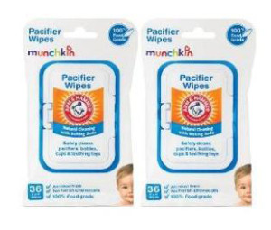 lenço de chupetas mamae tagarela 25 Itens de Um Enxoval de Bebê Moderno (de 0 a 2 anos)