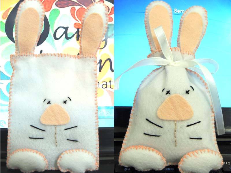 sacolas de coelhinho em feltro para pascoa