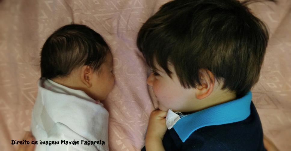 O Bebê Nasceu – O Primeiro Encontro Entre Irmãos 