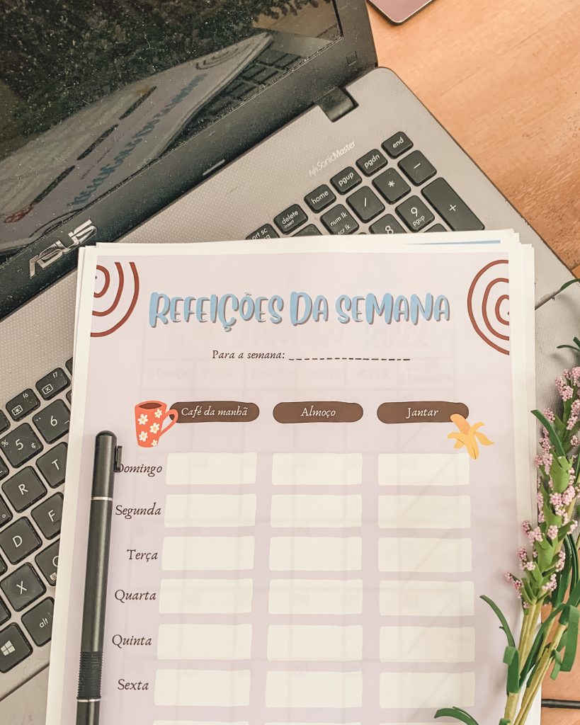 planejamento das refeições da semana com lista de compras